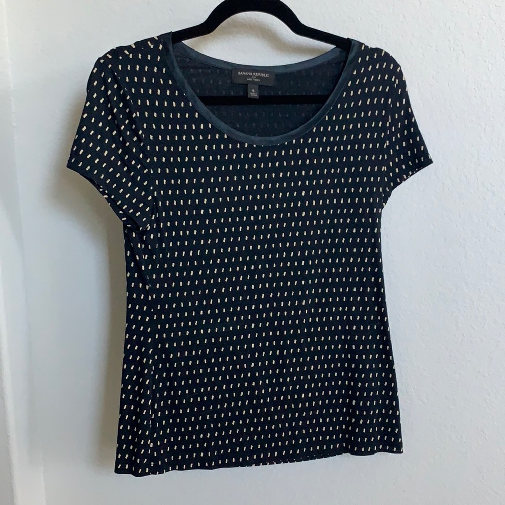 Banana Republic Luxe Touch Navy & Tan Pattern Top